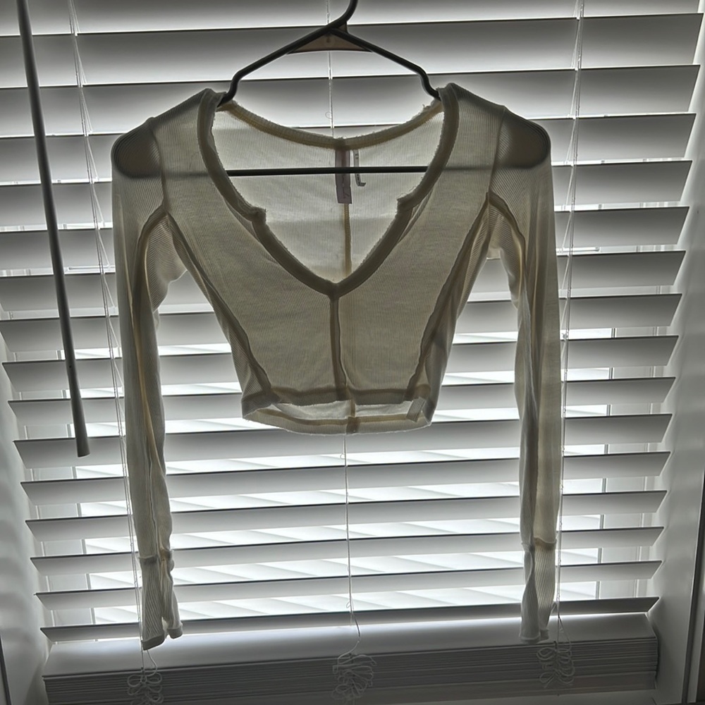 LONG SLEEVE TOP